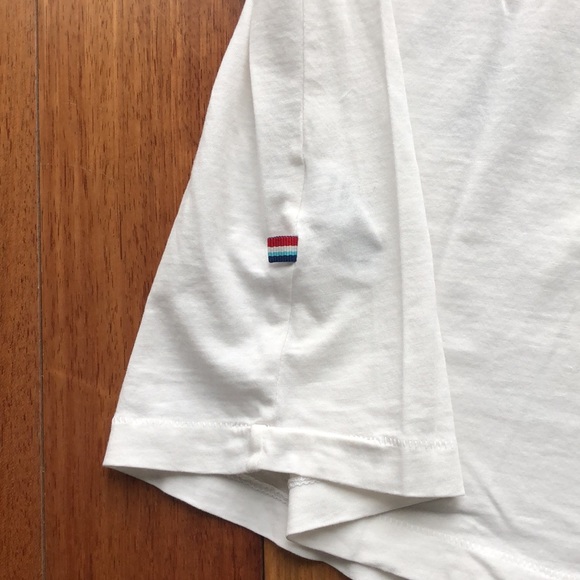 LIKE NEW!! Short Sleeve “Mas Love” T-shirt - Picture 4 of 5